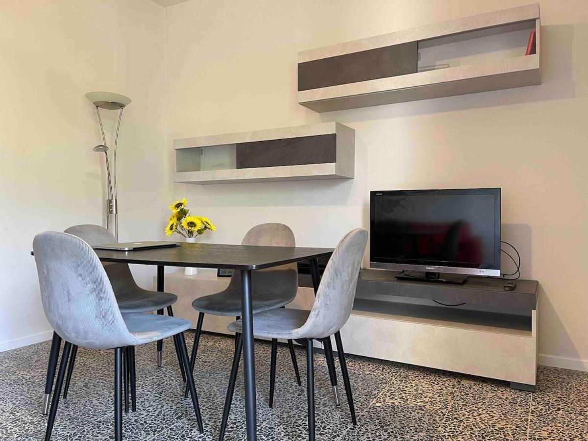Lotus Home Eleganza E Accoglienza A Mantova Bagian luar foto