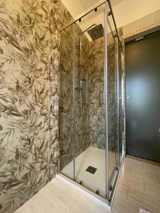 Lotus Home Eleganza E Accoglienza A Mantova Bagian luar foto